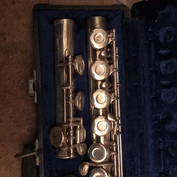 Flute - Picture 2 of 4